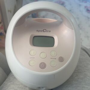 Spectra Breast Pump in White and Pink